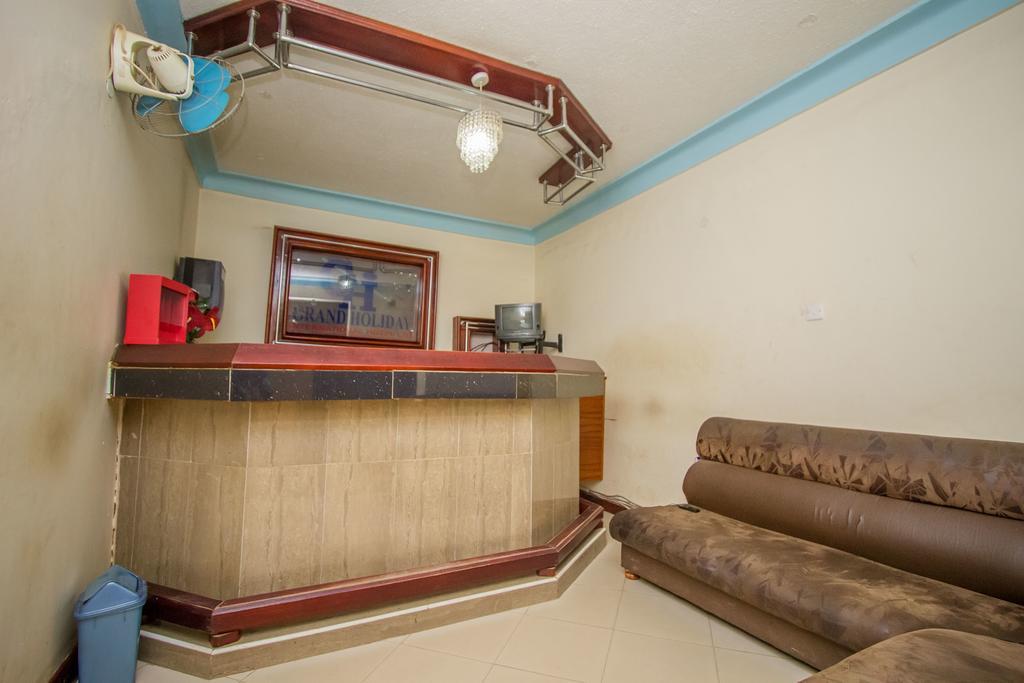 Grand Holiday International Hotel Mbarara Экстерьер фото